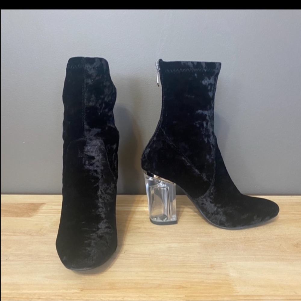 🔻SALE🔻CAPE ROBBIN🔹EXCELLENT CONDITION - Picture 3 of 8